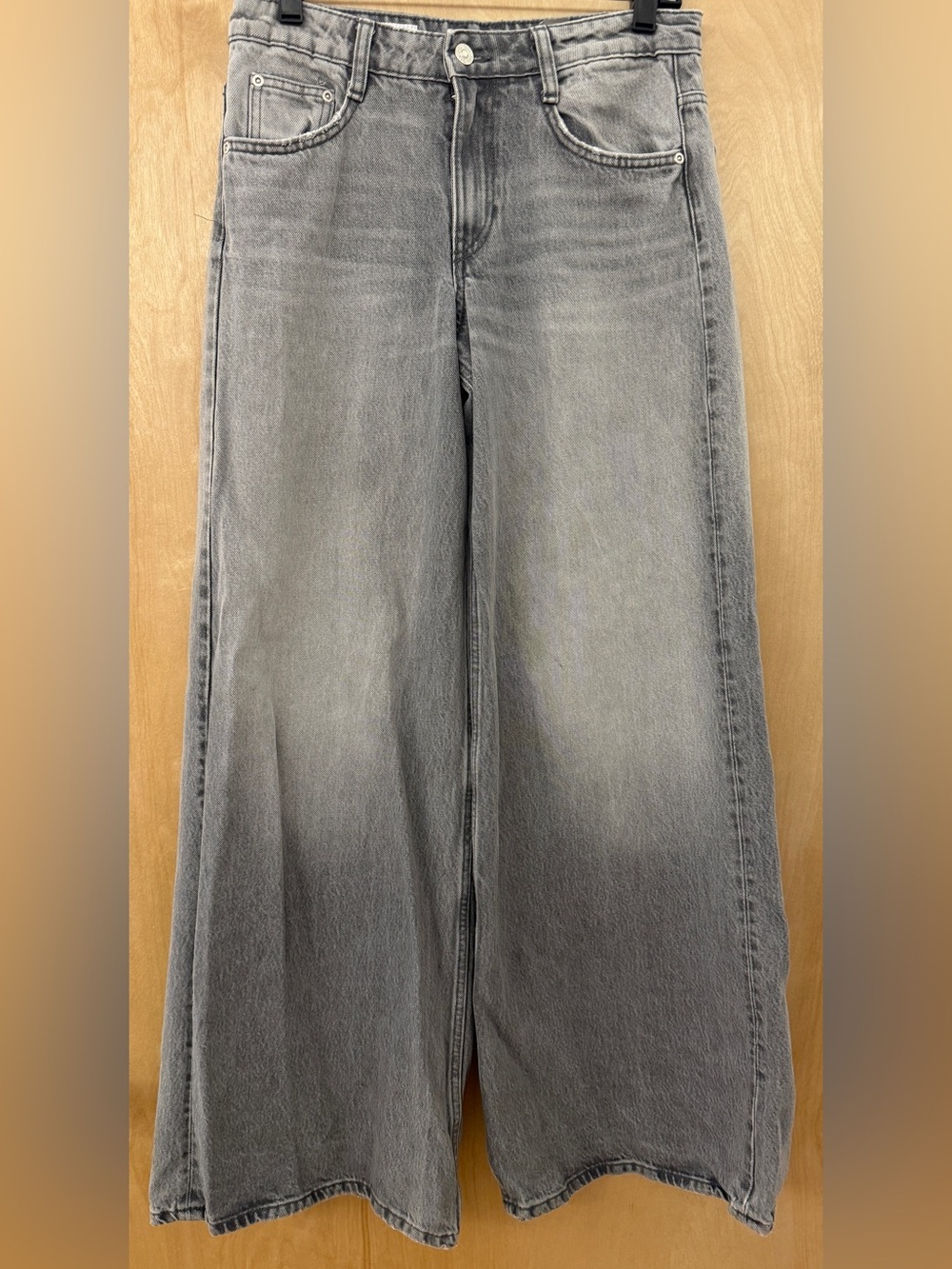 Zara Grey TRF Low Rise Wide Leg Elephant Jeans Acid Wash Full Length Sz 4/26 - Picture 7 of 16